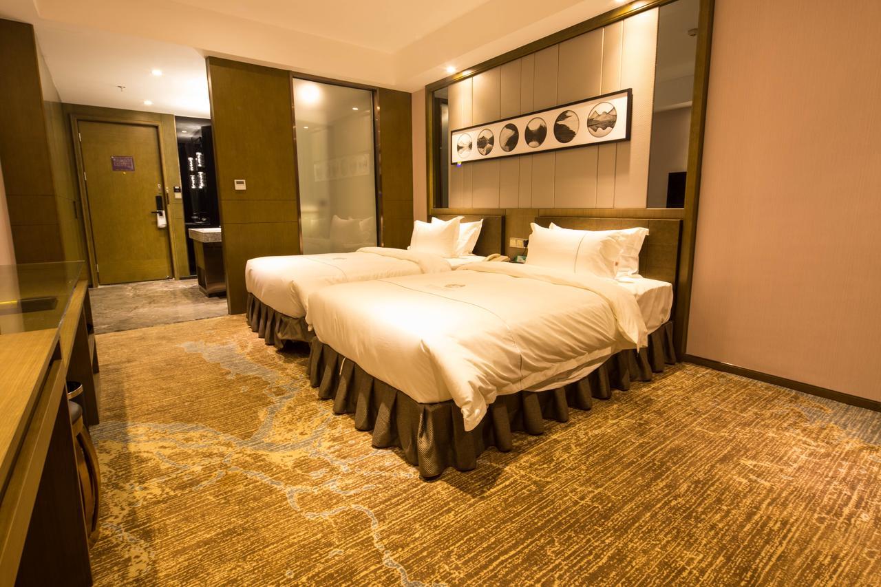 Lnsail Hotel Shenzhen Luohu Port Railway Station Exterior foto